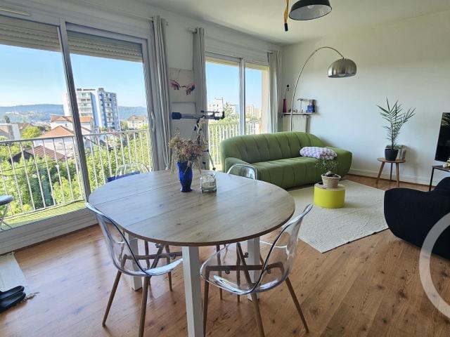 Appartement meublé 5 pièces 92 m²