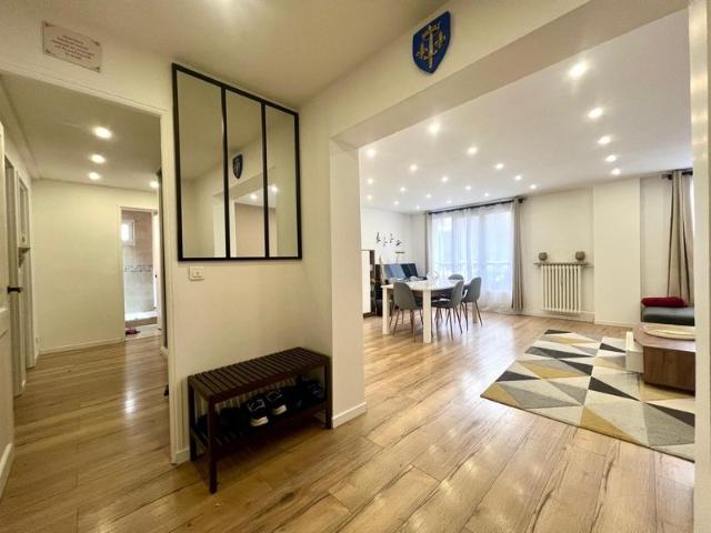 Appartement meublé 5 pièces 92 m²