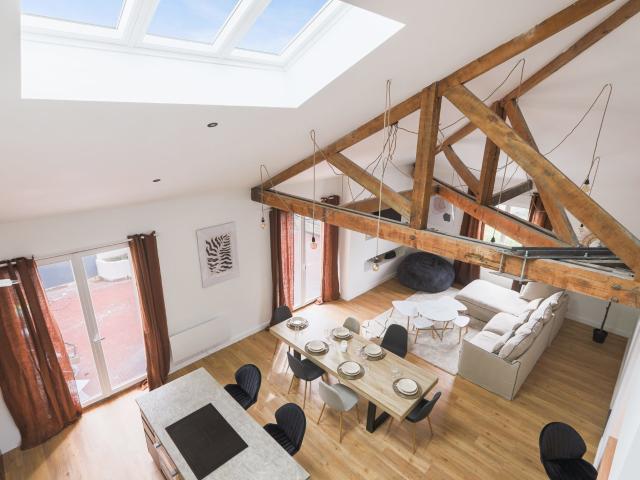 Appartement meublé 6 pièces 150 m²