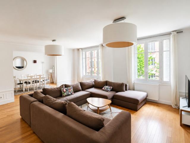 Appartement meublé 6 pièces 165 m²