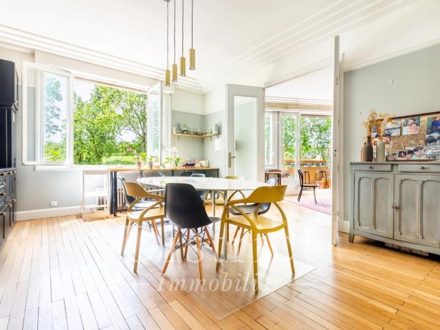 Appartement meublé 6 pièces 181 m²