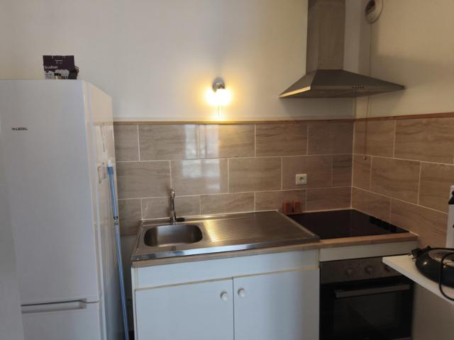 APPARTEMENT MEUBLE CHAUFFAGE ET EAU COMPRIS