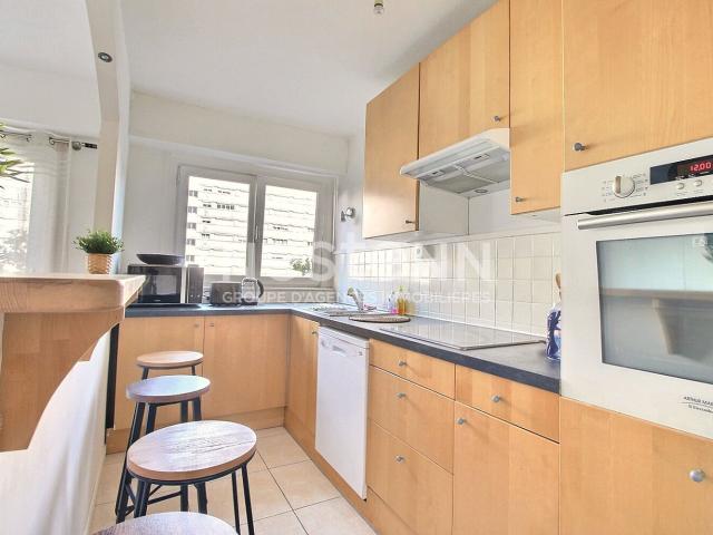 Appartement Meublé à Courbevoie 2 pièces 54.63 m2