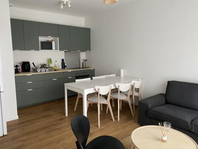 Appartement meublé à louer 4 pièces 75 m²