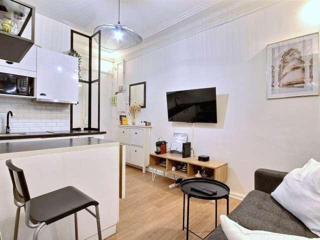 Appartement meublé à louer, 2 chambres 36 m² Montmartre / Place des Abbesses Paris