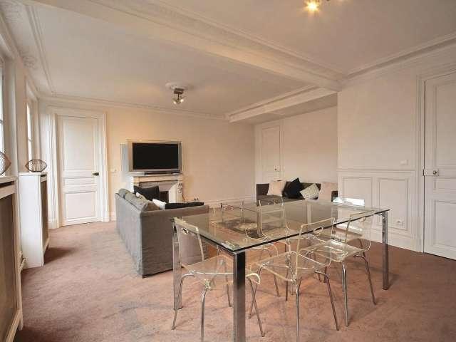 Appartement meublé à louer 3 chambres 117 m² Moulin Rouge / Pigalle Paris