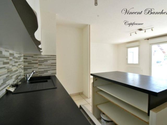 Appartement meublé à louer 3 pièces ANNEMASSE 74 avec balcon