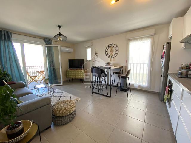 Appartement meublé à louer Marseille 10ème 3 pièces 57m2 Résidence sécurisée de 2019 Lumineux Grande Terrasse 18m2 Parking privé