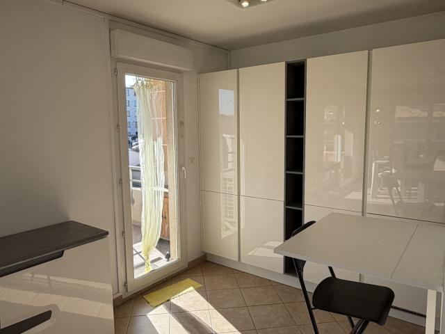 Appartement meublé Aubagne 67.97 m2 3 pièces