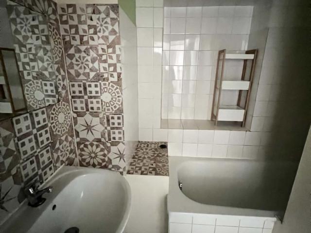 Appartement meublé avec terrasse en centre ville