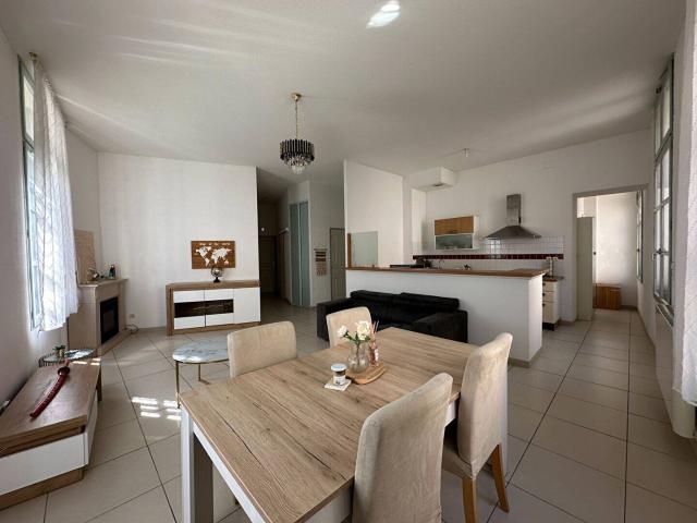 APPARTEMENT MEUBLÉ BÉZIERS 3 pièces 81m²