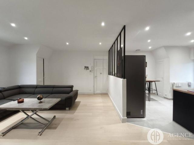Appartement meublé, garage et terrain