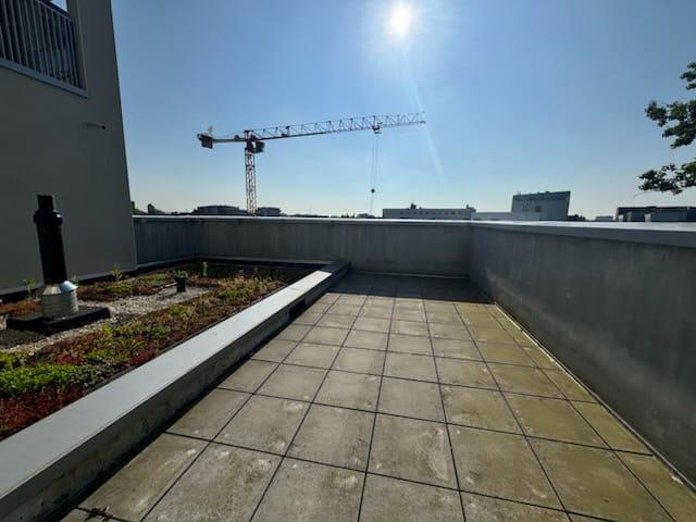 Appartement meublé dans une colocation de 3 personnes, avec terrasse, métro porte d'Arras