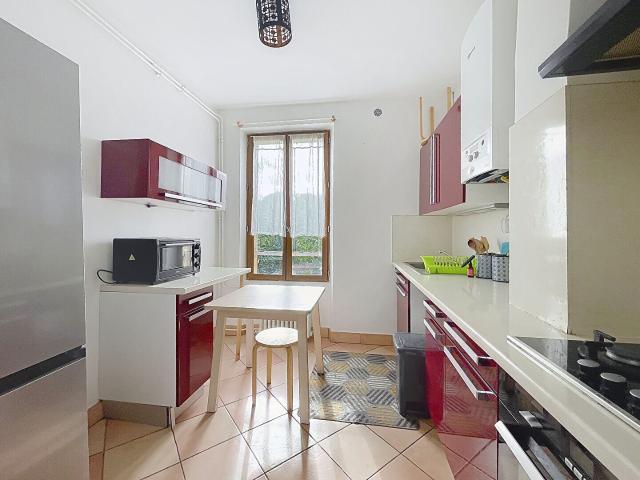 Appartement meublé de 3 pièces avec garage, Melun