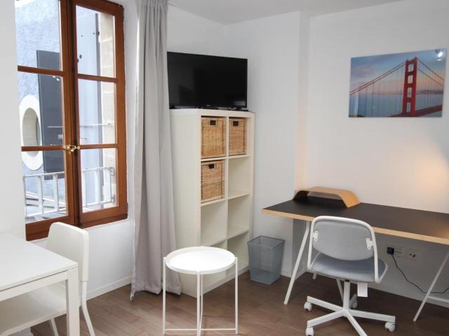 Studio meublé