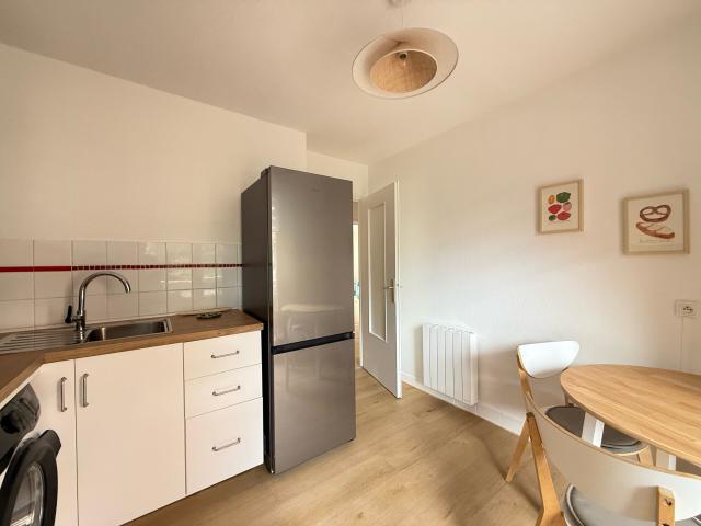 Appartement meublé de 65,10m² avec balcons et garage – Robertsau
