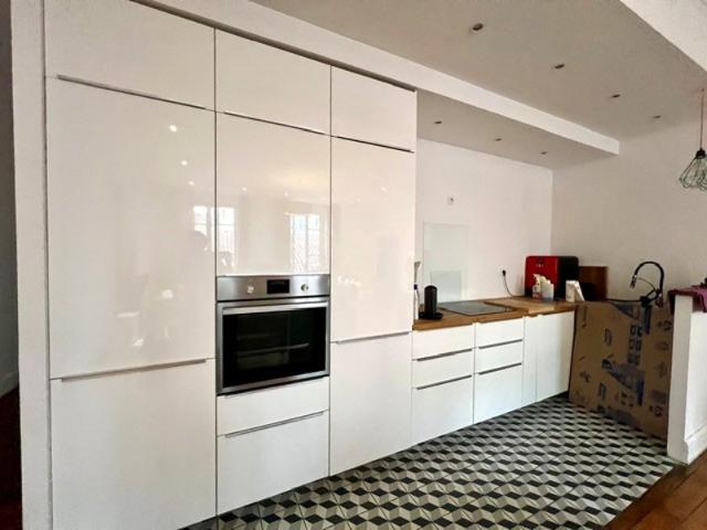 Appartement meublé de type 2, 73 m2 au 3ème étage avec ascen