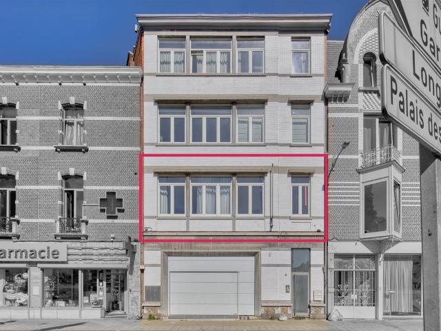 APPARTEMENT MEUBLE ET DE STANDING AVEC 3 CH POUR 145M² + 32M² TERRASSE à louer à LIÈGE 4020 | Immobilière Dominique Tavolieri