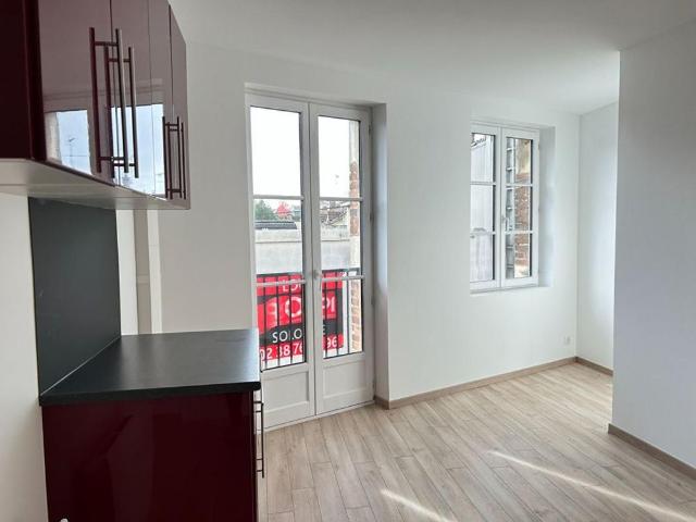 Appartement meublé F2 à louer à la Ferté Saint Aubin