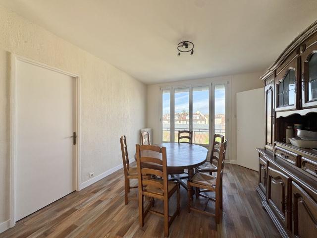 APPARTEMENT MEUBLÉ F5 CENTRE VILLE
