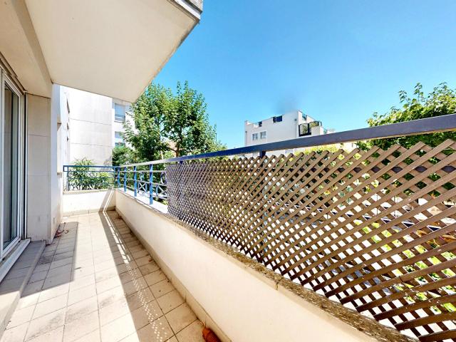 Appartement MEUBLÉ La Garenne Colombes 4 PIECES 89,53 m2