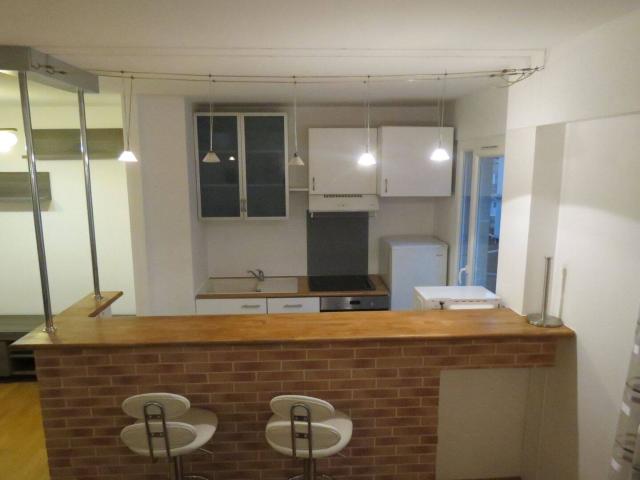 Appartement meublé, moderne et lumineux avec balcon