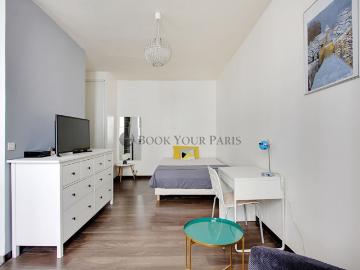 appartement meublé studio, 23m² paris 3ème 1295€ cc