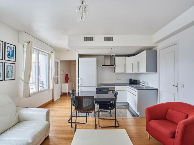 Appartement meublé Paris 75116 1 chambre 46.4m² Victor Hugo/Copernic