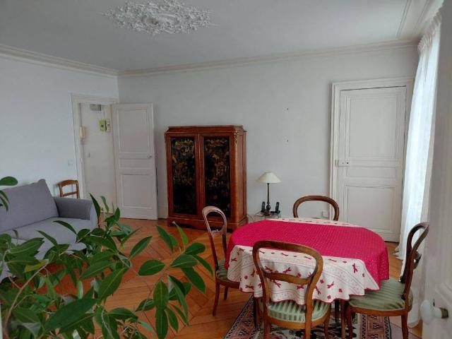 APPARTEMENT MEUBLE QUARTIER NOTRE DAME
