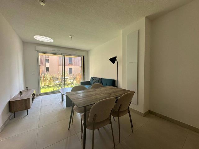 APPARTEMENT MEUBLÉ RDC TERRASSE/PARKING 2 pièces 36m²