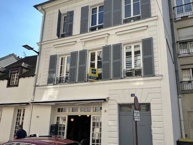 Appartement meublé rénové – Centre ville de Fontainebleau