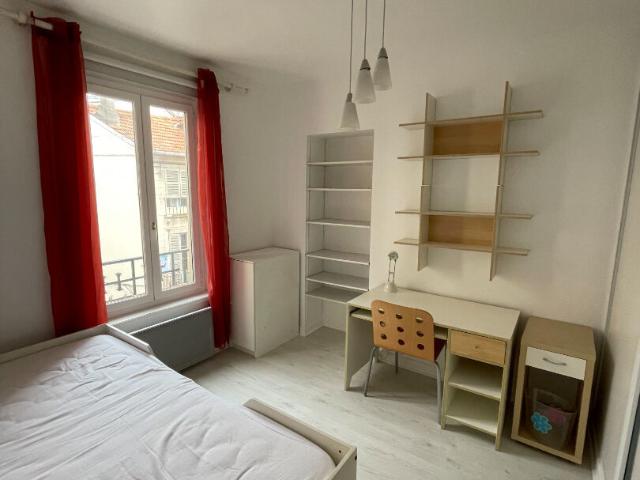 Appartement meublé rue de Paris, hypercentre de Saint Germain En Laye 4 pièce s 59.40 m2