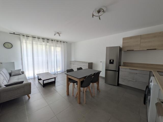 Appartement MEUBLE T2 + 2 PKGS La Balme de Sillingy