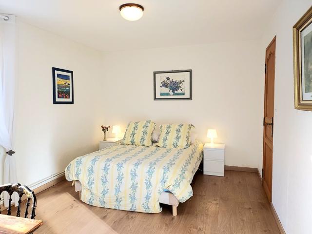 Appartement meublé T2 haut de Villa vue mer d'environ 45 m2 à louer à Carry le Rouet