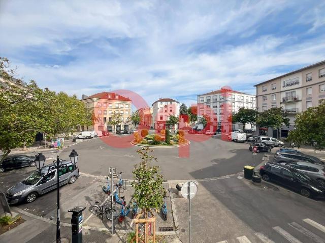 Appartement meublé T3 pièces 45m²
