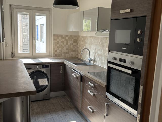 APPARTEMENT MEUBLE T4 70.39 M² 4 pièces