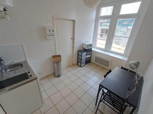 Appartement meublé Tours 1 pièce s 29.7 m2