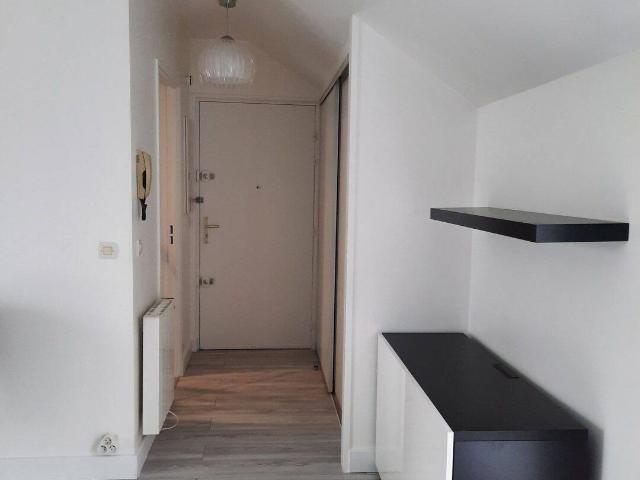 Appartement meublé tout confort, électroménager et vaisselle inclus, cadre apaisant, situation idéale