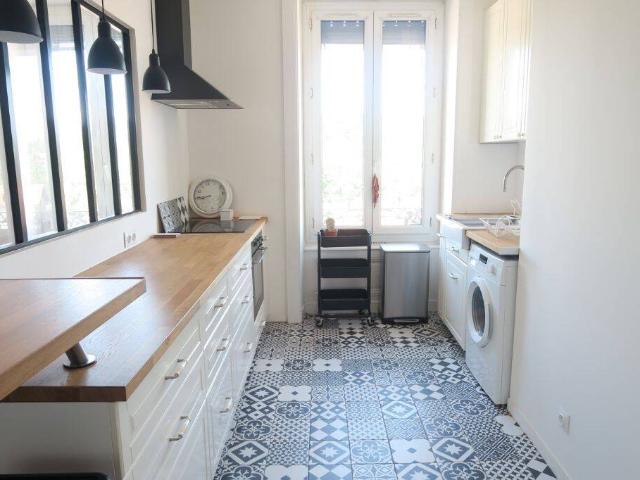 Appartement MEUBLE Tassin La Demi Lune 2 pièce s 54 m2