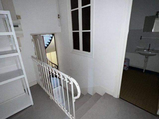 APPARTEMENT MEUBLE TYPE 1 SECTEUR GARE ROANNE