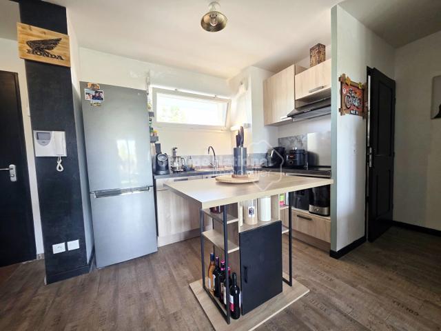 Appartement Miramas meublé 2 pièce s 52.28 m2 avec place de parking