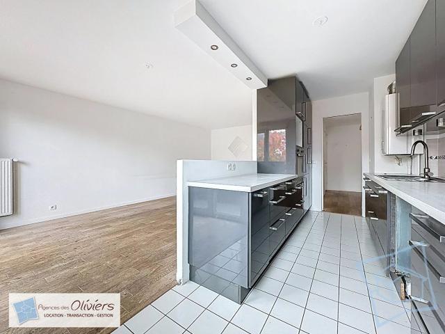 Appartement Montigny Le Bretonneux 4 pièce s 83.56 m2