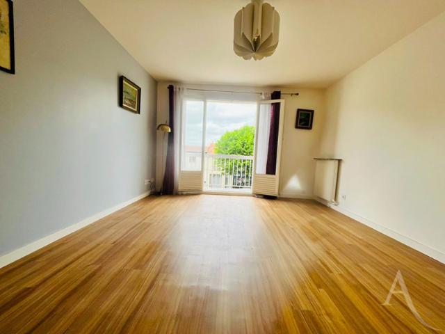 Appartement Montreuil 4 pièce s 81.86 m2