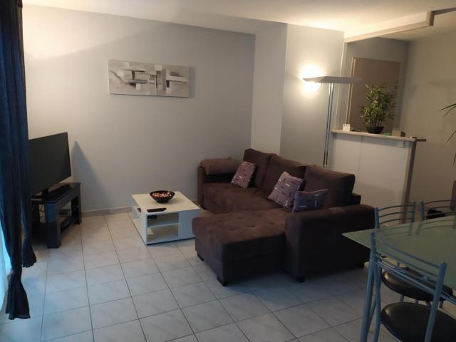 Appartement Montreal La Cluse 3 pièce s 57.84 m2
