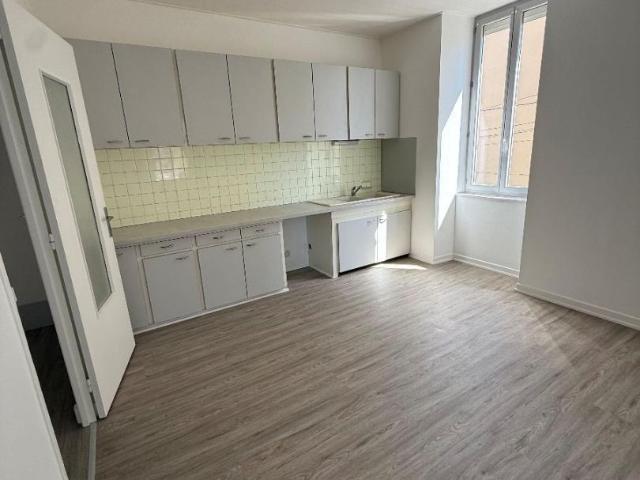 Appartement Montreal La Cluse 3 pièce s 73.63 m2