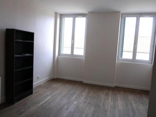 Appartement Montreal La Cluse 3 pièce s 77.0 m2