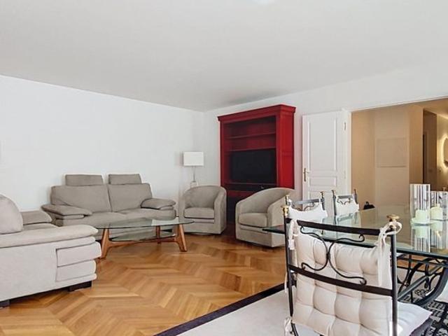 Appartement • Monnaie