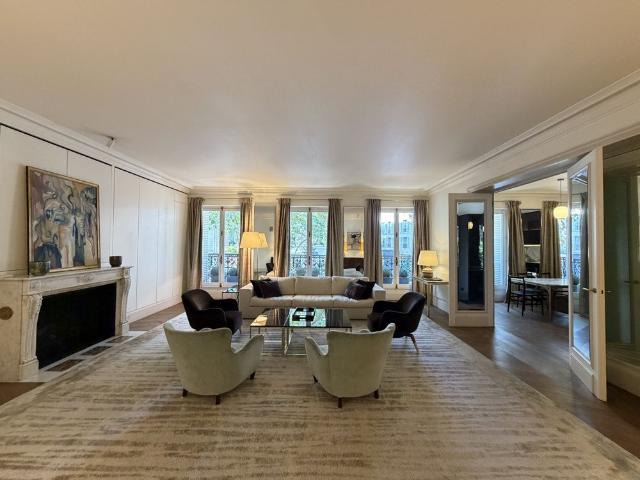Appartement • Monnaie