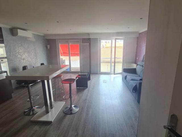 Appartement Moderne avec Balcon à Nice