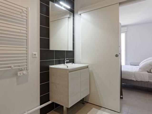 ☀️ Appartement moderne avec balcon et parking sécurisé | Calme en ville ��